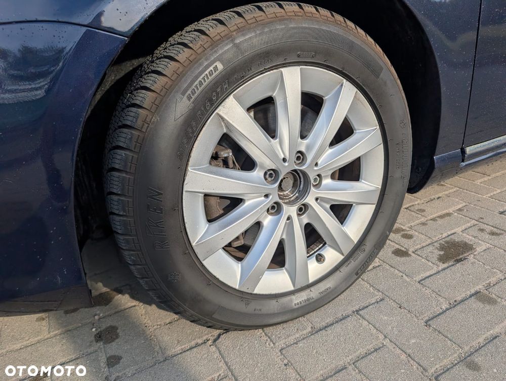 Volkswagen Passat 2.0 TDI Trendline - 13