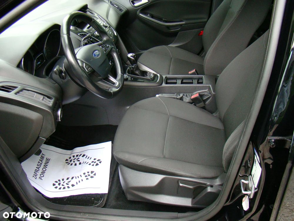 Ford Focus 1.0 EcoBoost Trend - 25