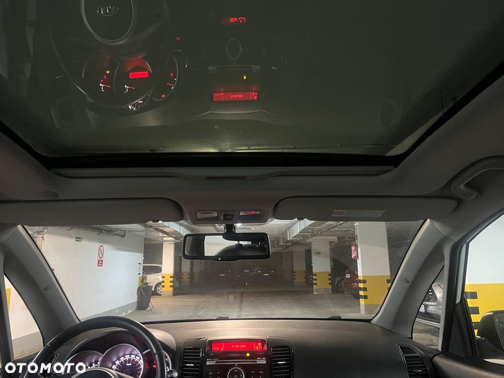 Kia Venga - 19