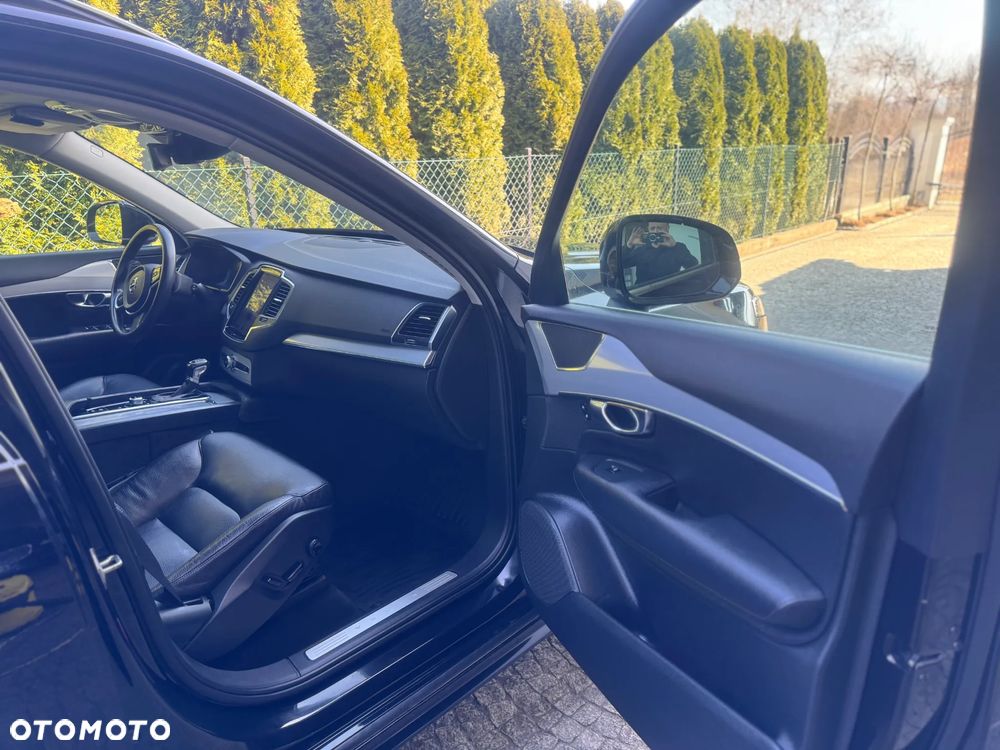Volvo XC 90 T6 AWD Geartronic Momentum - 9