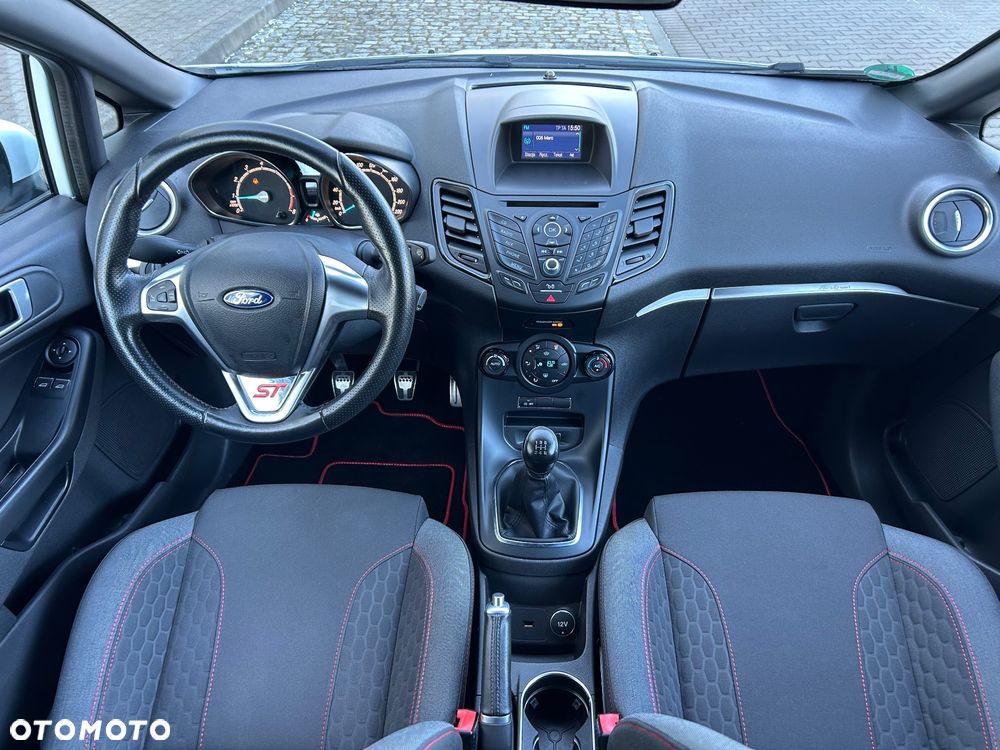 Ford Fiesta 1.0 EcoBoost STart-Stop ST-LINE - 22
