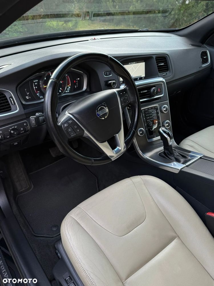 Volvo V60 D4 Geartronic Summum - 7