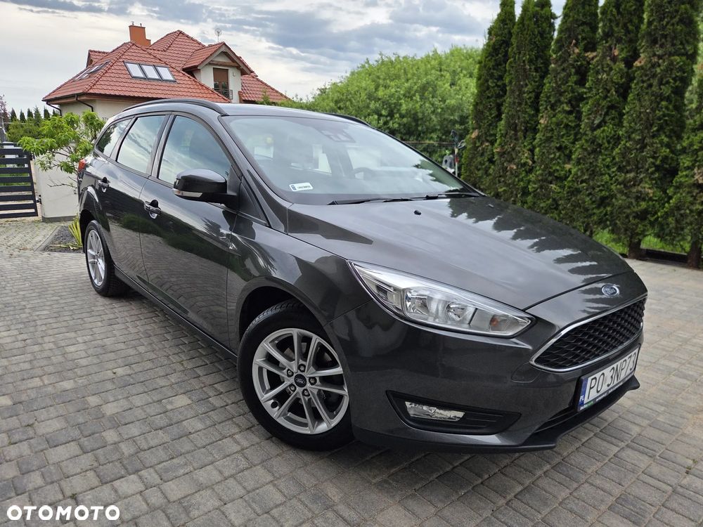 Ford Focus 1.6 Titanium - 2