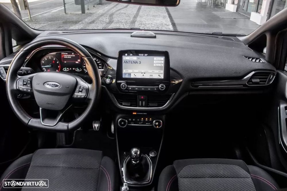 Ford Fiesta - 34
