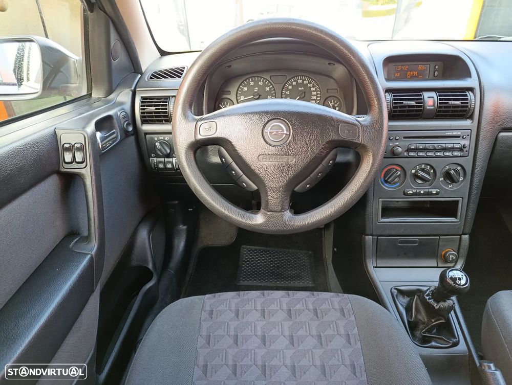 Opel Astra Caravan 1.2 Club - 12