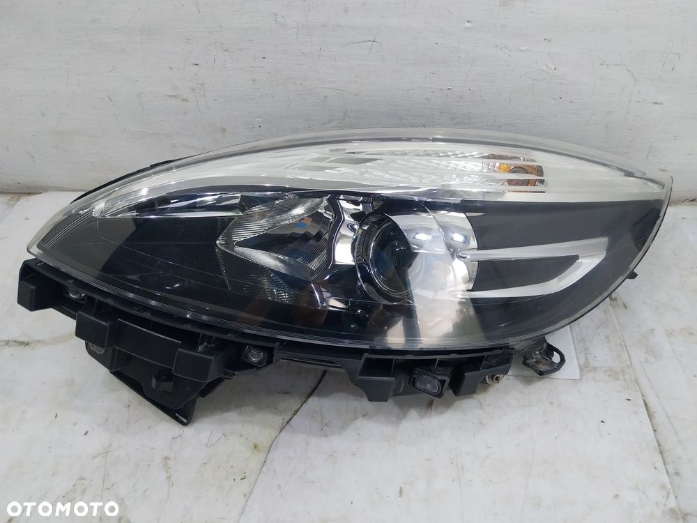 RENAULT SCENIC III LIFT 13- LAMPA LEWA PRZÓD PRZEDNIA 260601946R - 1