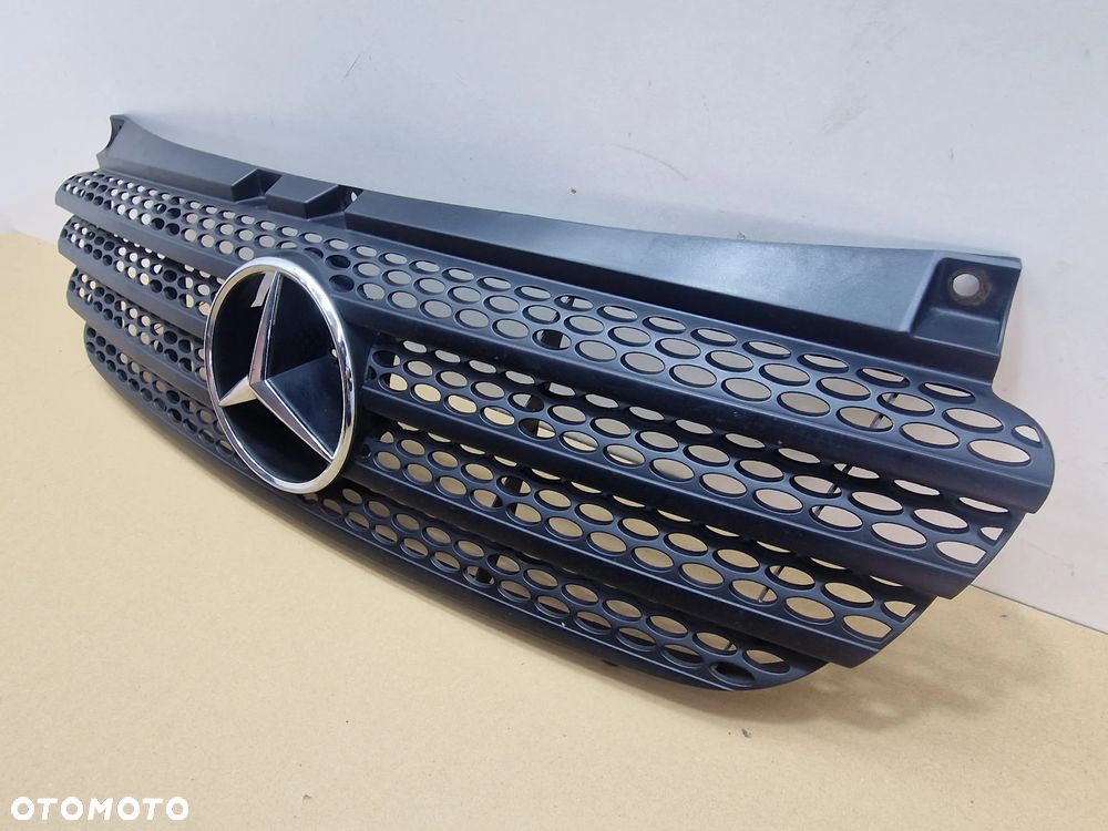 MERCEDES VITO W639 639 GRILL ATRAPA A6398800185 - 2