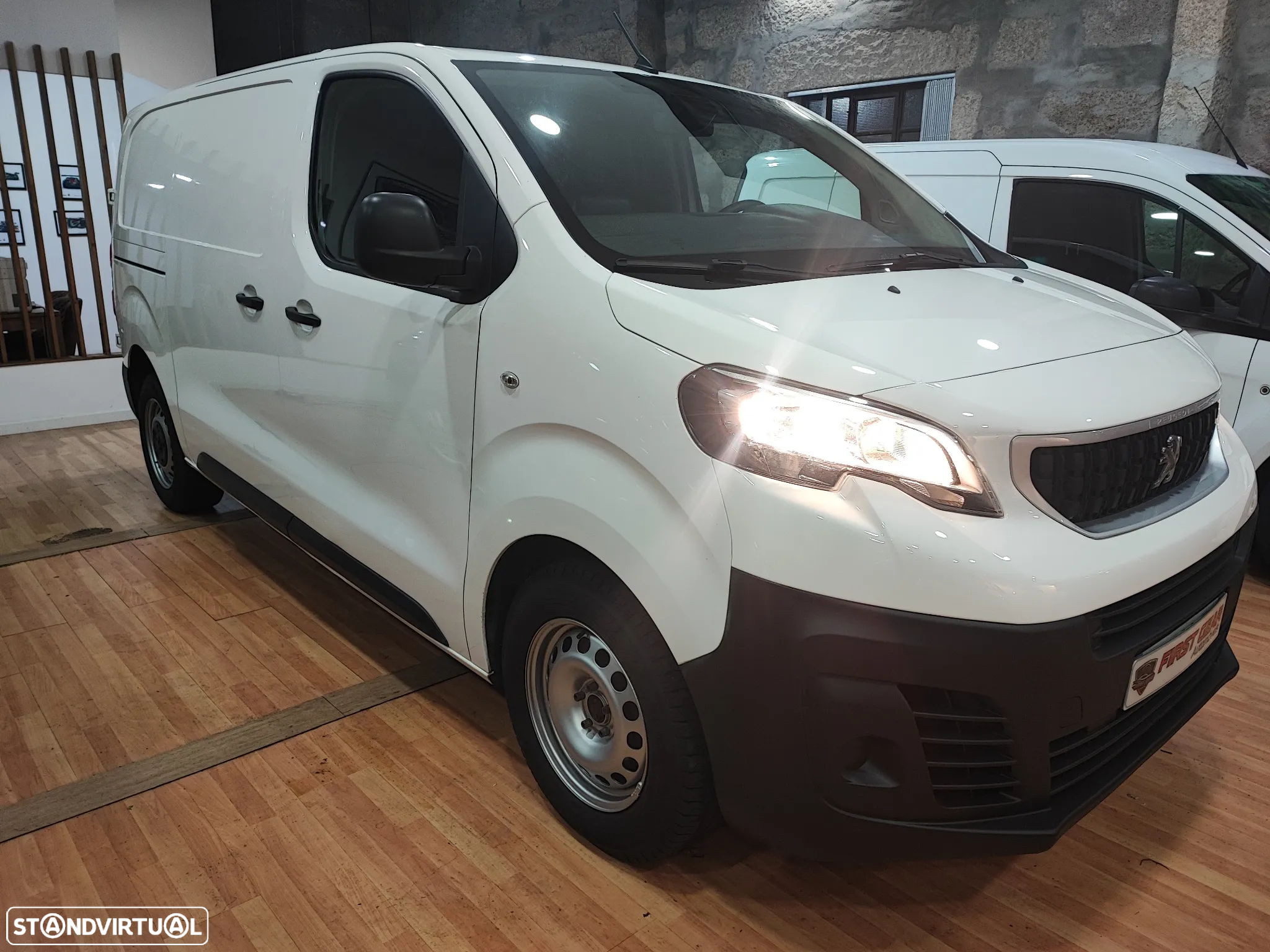 Peugeot EXPERT VAN L1H1 2.0 BLUEHDi 122CV - 3 LUG - 36