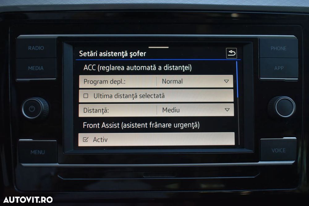Volkswagen Passat - 14