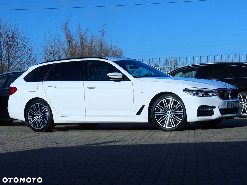 BMW Seria 5 520d xDrive M Sport sport - 32