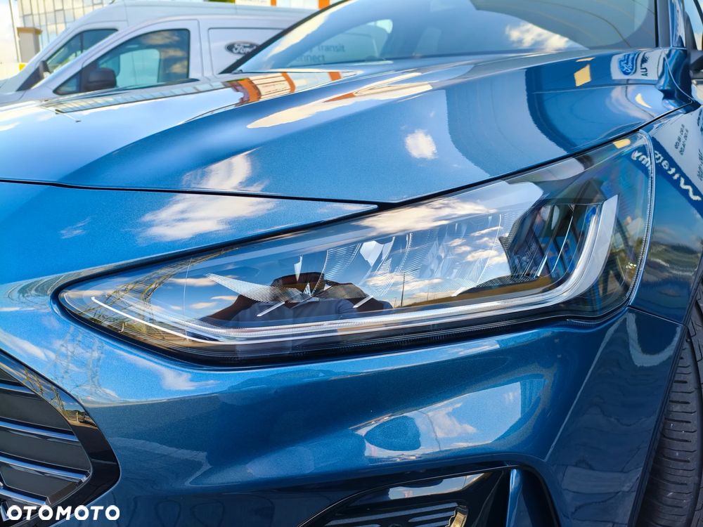 Ford Focus SW 1.0 EcoBoost mHEV ST-Line X - 2