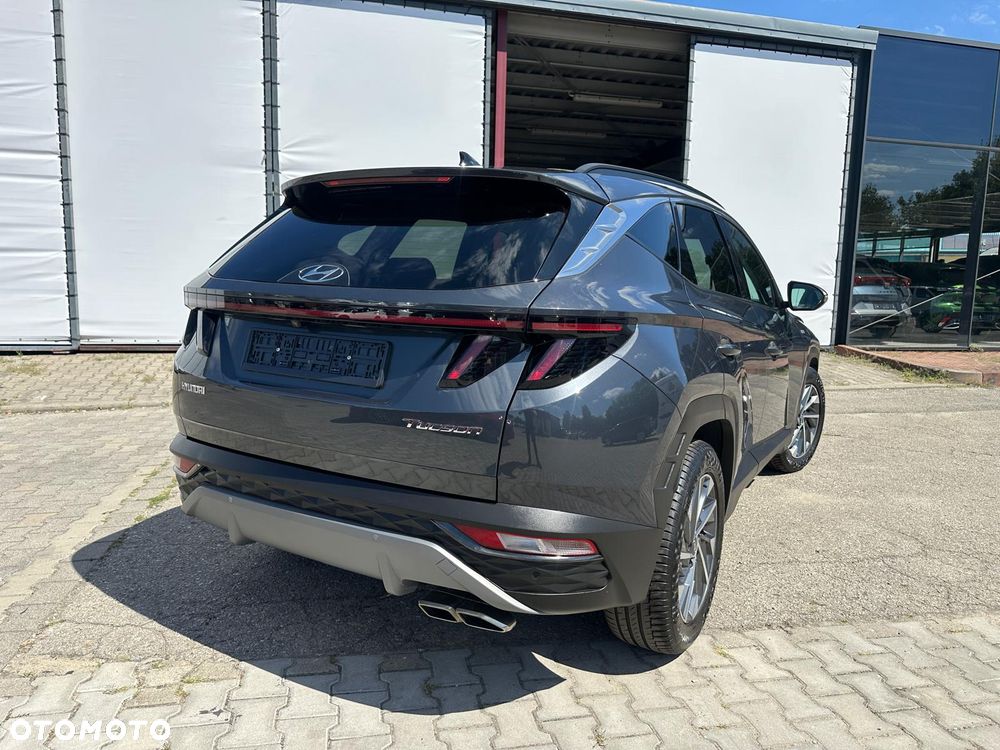 Hyundai Tucson - 8