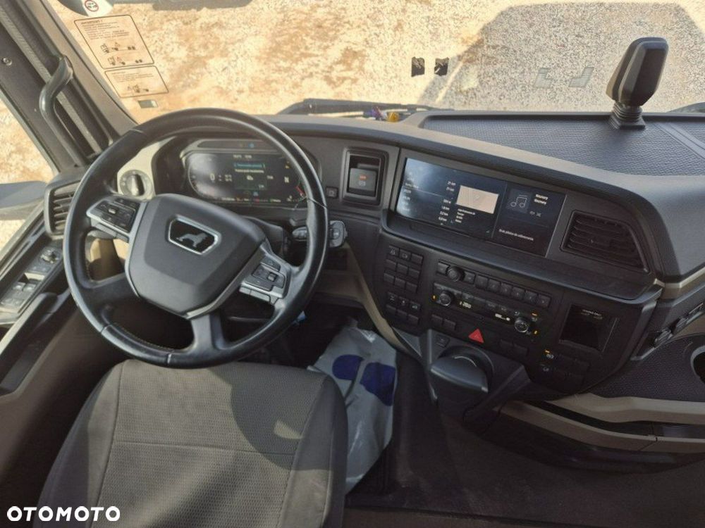 MAN tgx - 16