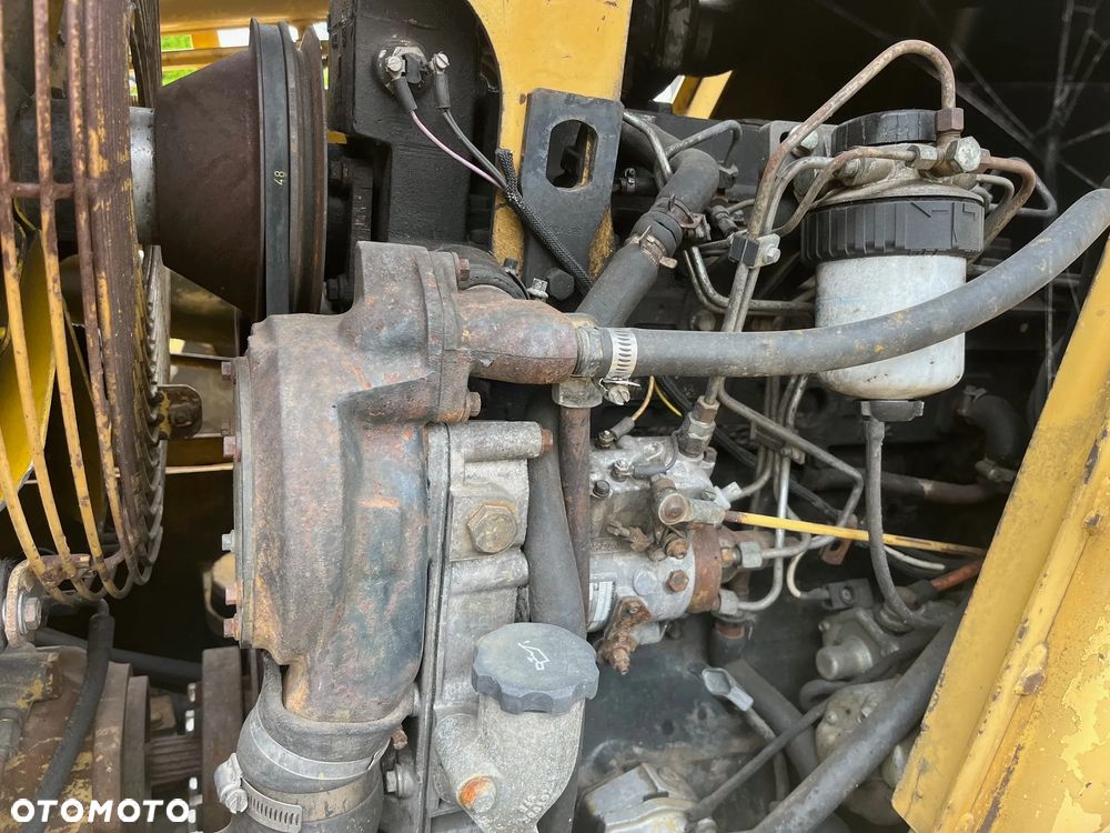 3054 Silnik do koparkoładowarki CAT 428 TURBO 4 cylindry - 4