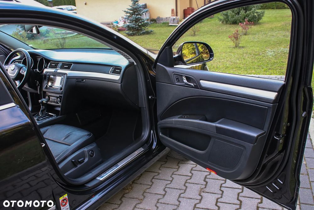 Skoda Superb Combi 2.0 TDI DSG L&K - 16