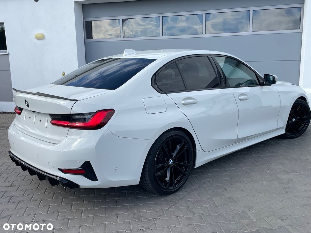 BMW Seria 3 318d Sport Line Shadow - 3