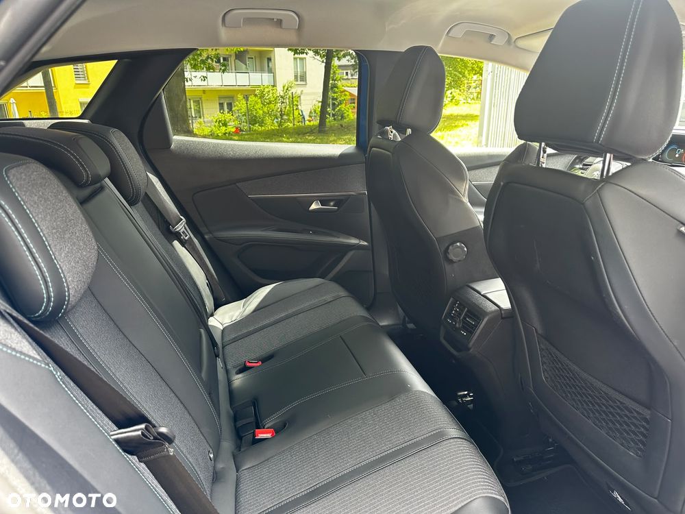 Peugeot 3008 PureTech 180 Stop & Start GPF EAT8 Allure - 17