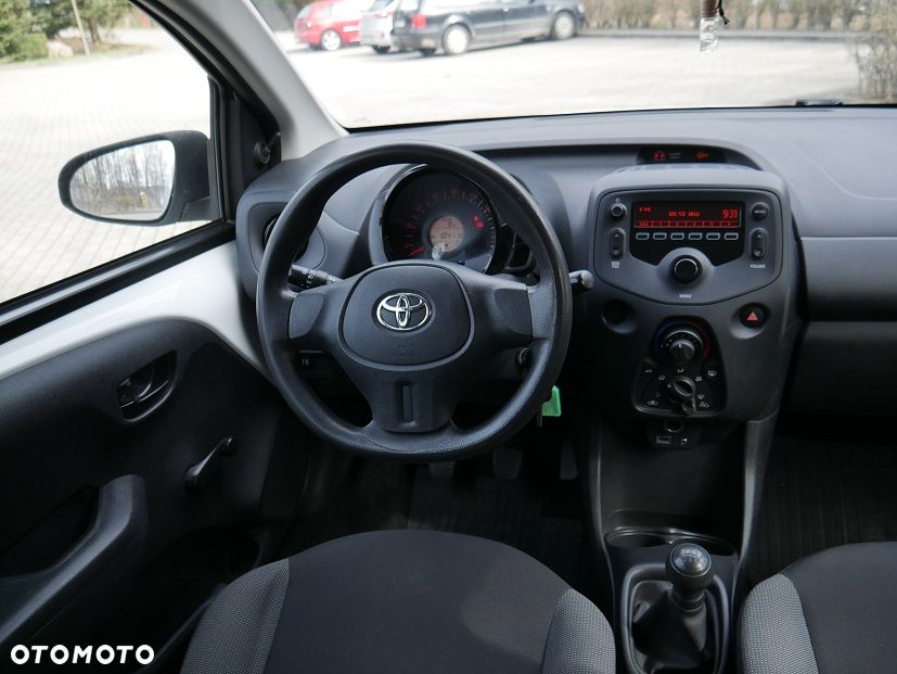 Toyota Aygo - 12