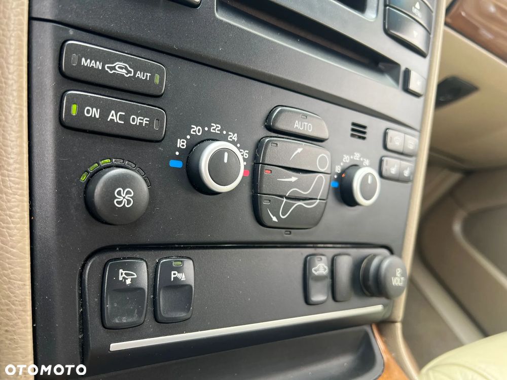 Volvo XC 90 3.2 AWD Summum - 11