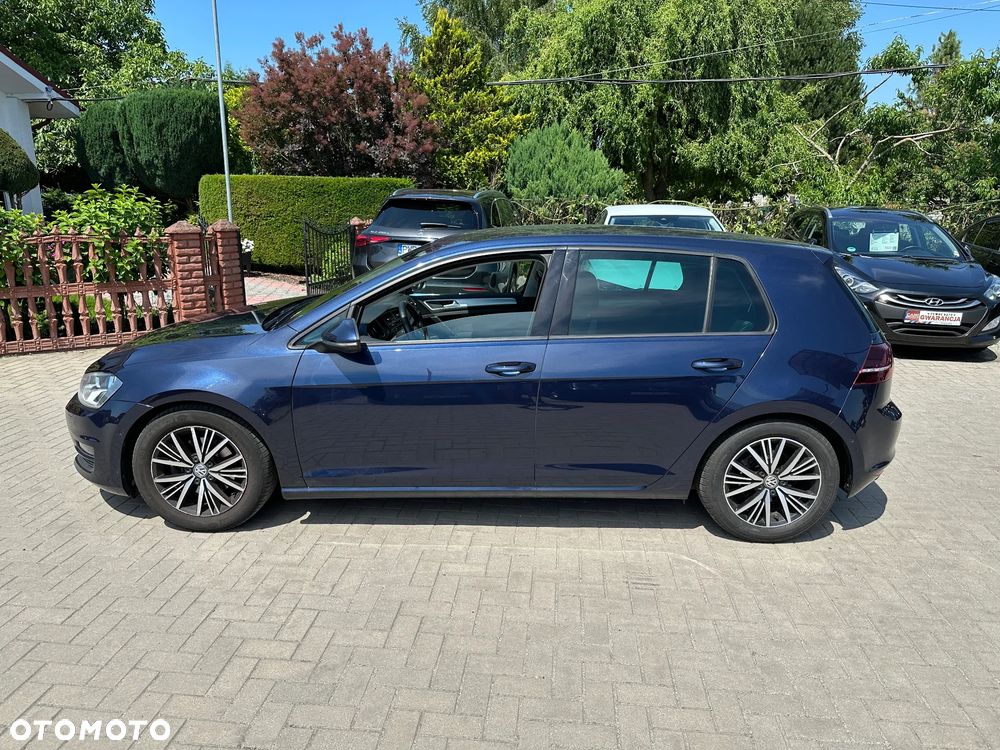 Volkswagen Golf - 5
