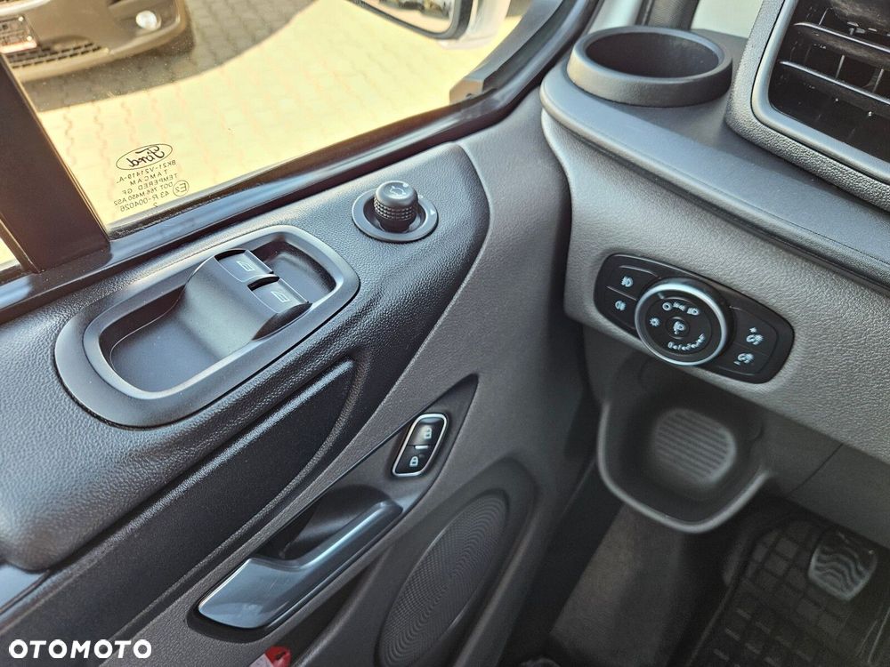 Ford Transit Custom - 19