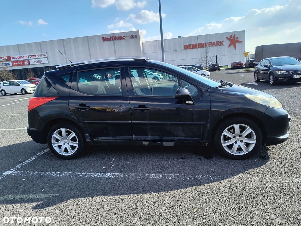 Peugeot 207 - 14