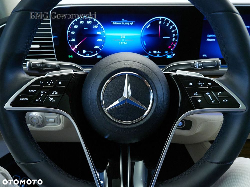 Mercedes-Benz GLE - 22