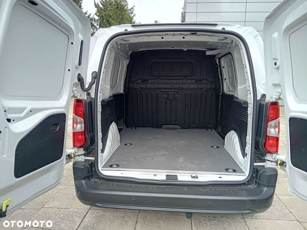 Toyota Proace City - 12