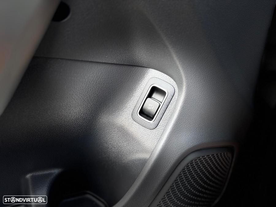 Mercedes-Benz CLA 180 d Shooting Brake Progressive - 23