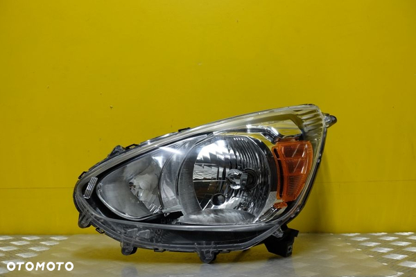 MITSUBISHI MIRAGE SPACE STAR REFLEKTOR LAMPA USA