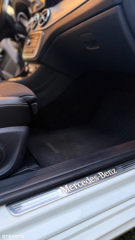 Mercedes-Benz CLA 200 Peak Edition - 20