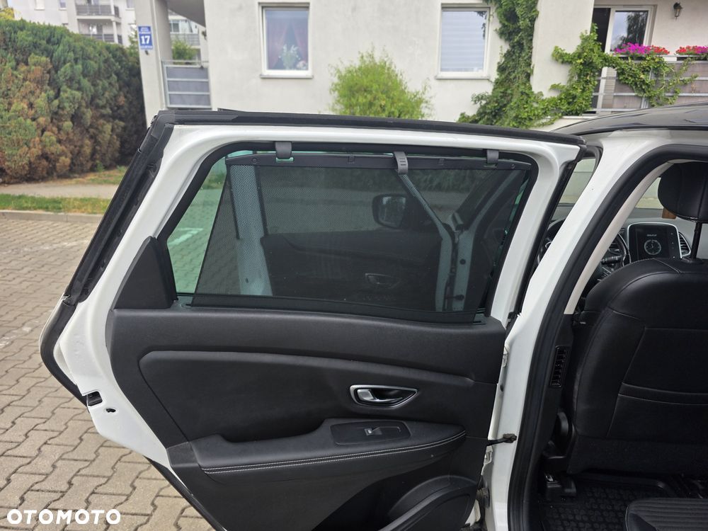 Renault Scenic - 8