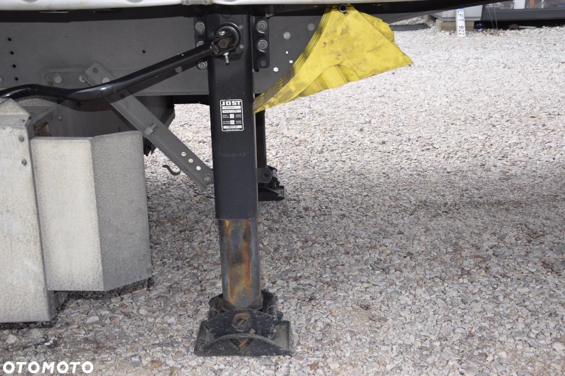 Schmitz Cargobull SCS24/L Lifting Axle - 12