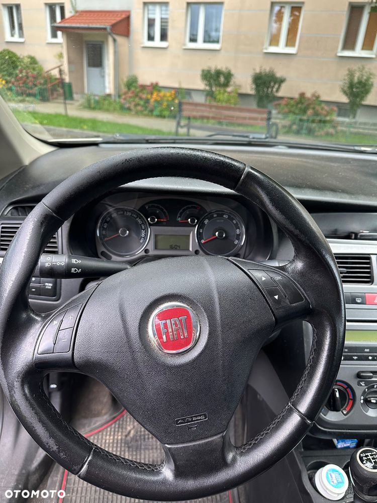 Fiat Linea 1.4 Active - 8