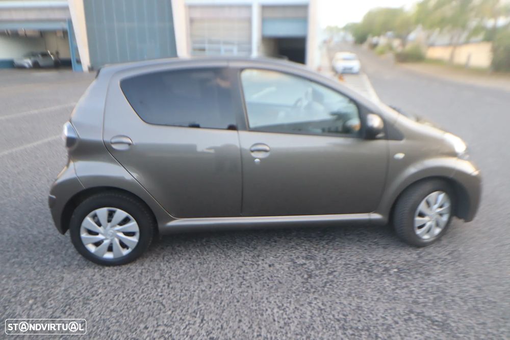 Toyota Aygo 1.0 X-Play+AC+X-Touch - 38