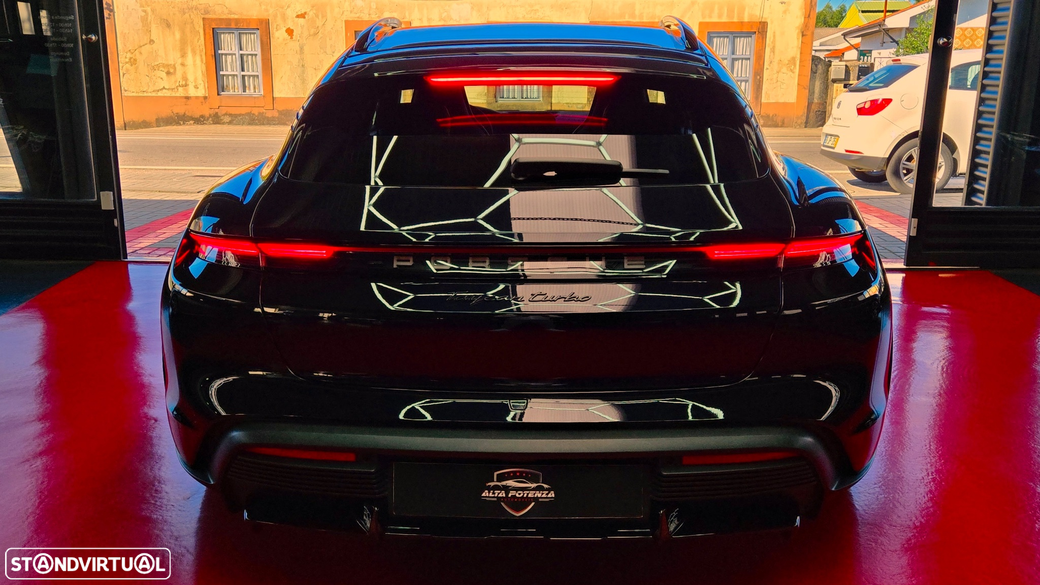 Porsche Taycan Cross Turismo Turbo - 6