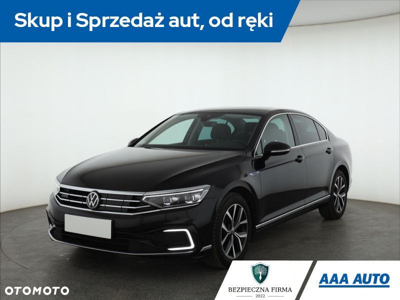 Volkswagen Passat - 3