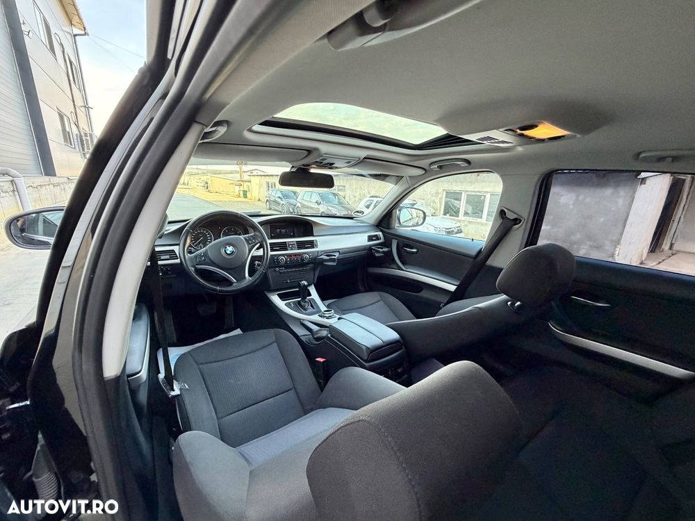 BMW Seria 3 320d DPF Aut. - 30