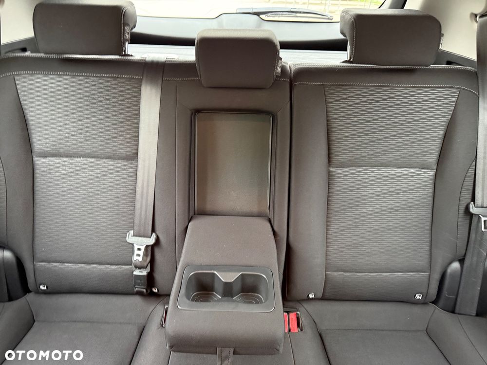 SsangYong/KGM Tivoli e-XGi 160 2WD Black+White - 20