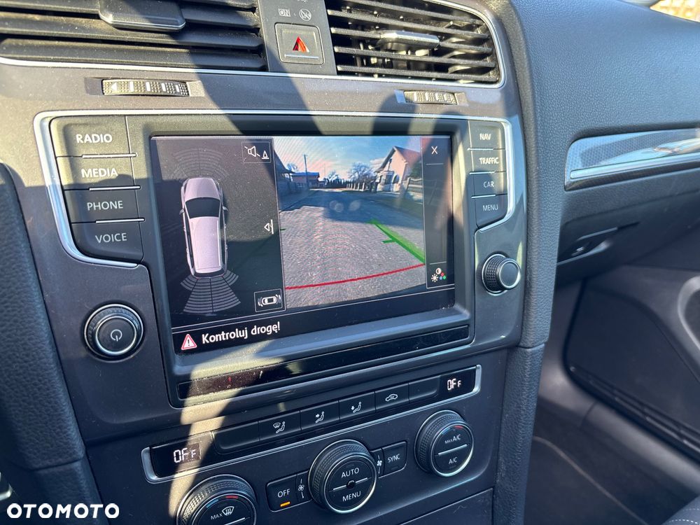 Volkswagen Golf - 30