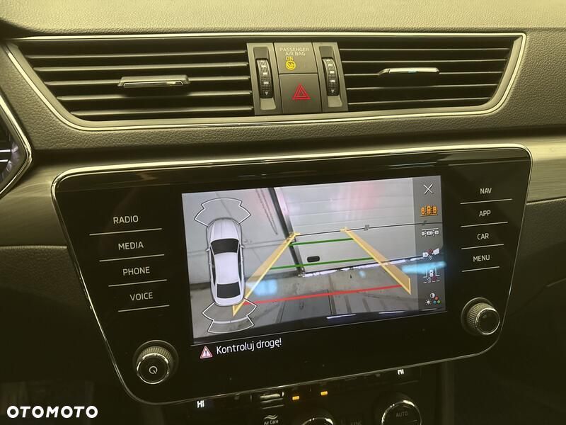 Skoda Superb 2.0 TDI SCR Style DSG - 17