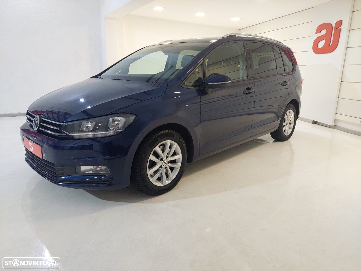 VW Touran 1.6 TDI Confortline DSG - 2