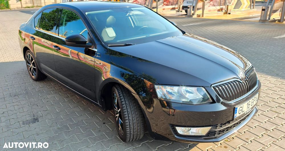 Skoda Octavia 1.6 TDI AMBITION DSG - 4