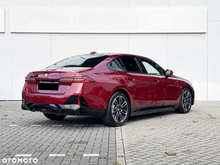 BMW Seria 5 520i mHEV M Sport - 5
