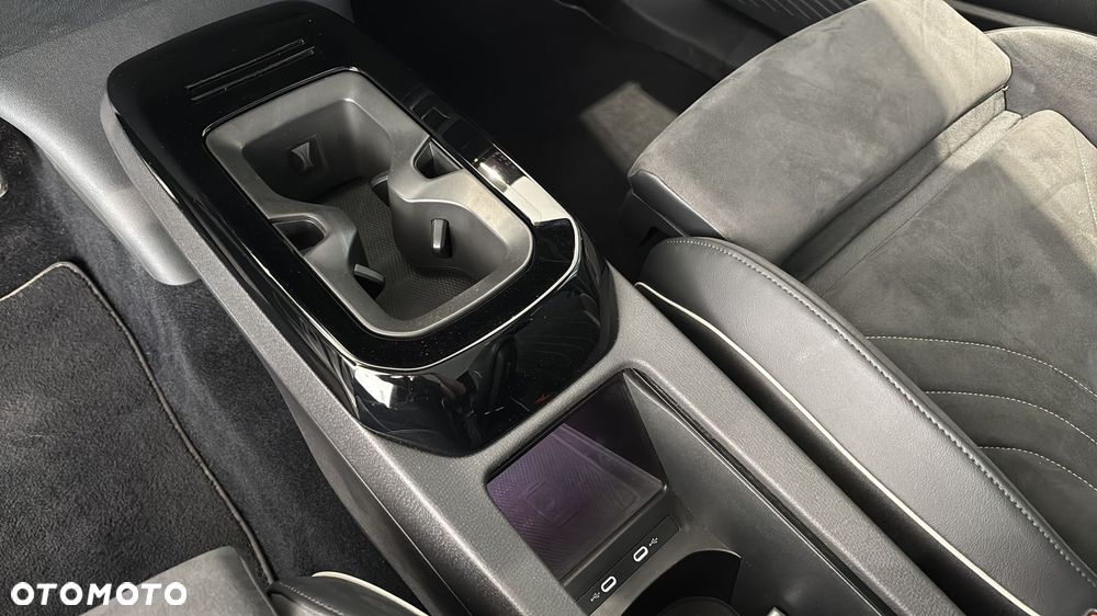 Volkswagen ID.4 - 16