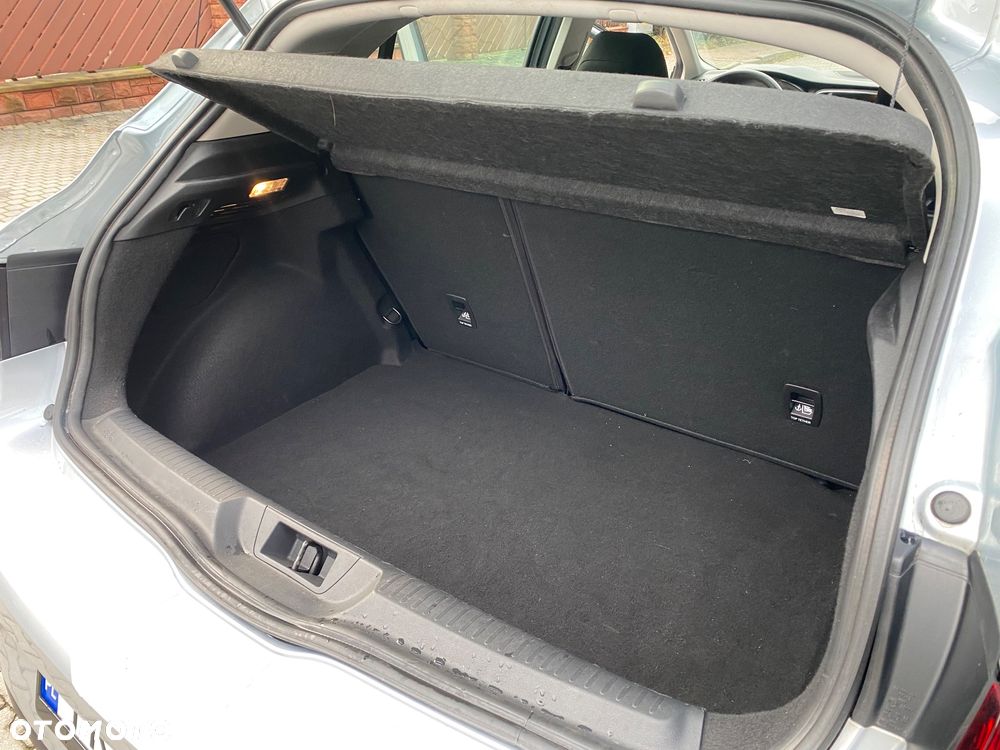 Renault Megane 1.3 TCe FAP Equilibre EDC - 21