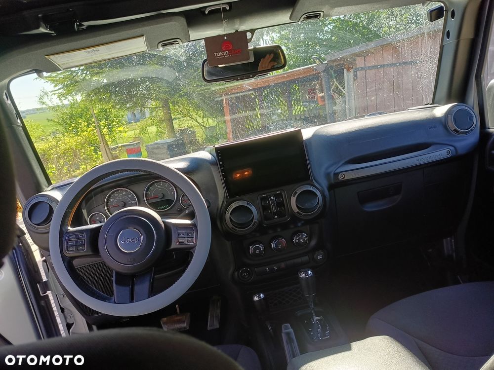 Jeep Wrangler - 1
