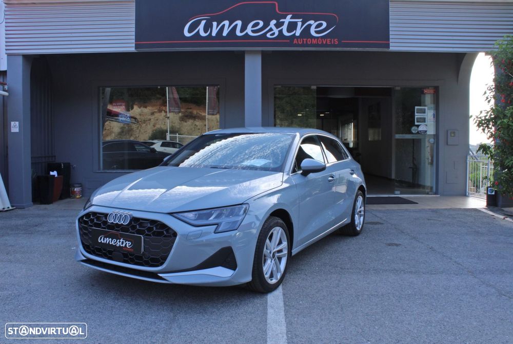Audi A3 Sportback 30 TFSI Advanced S tronic - 1