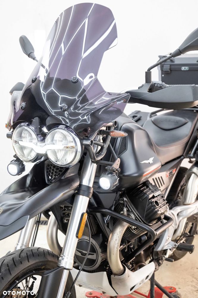 Moto Guzzi V85 - 10
