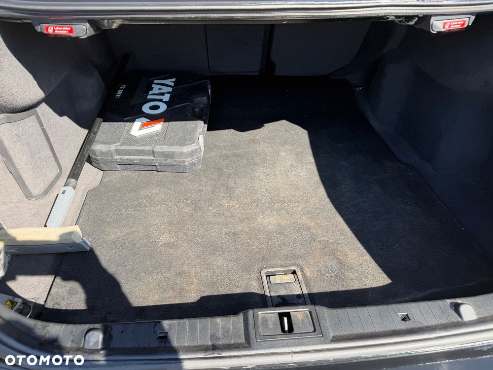 Mercedes-Benz Klasa E - 7